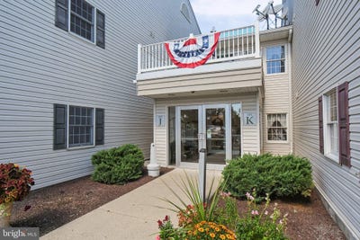 /international/us/2461-e-high-street-pottstown-pa-110120027043/