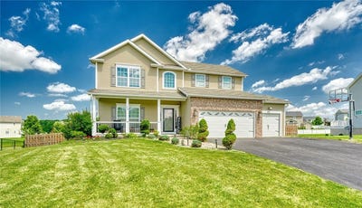/international/us/28-blaydon-loop-henrietta-ny-110100418707/