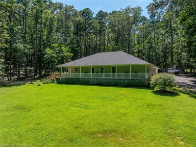 /international/us/5724-county-road-3451-clarksville-ar-110101167220/
