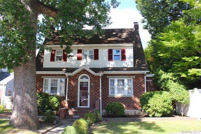 /international/us/21215-33rd-avenue-bayside-ny-110120758416/