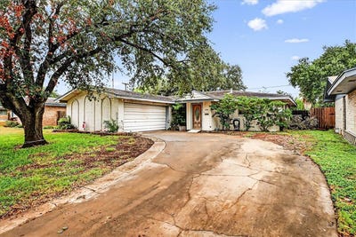 /international/us/2114-colorado-avenue-kingsville-tx-110100047430/