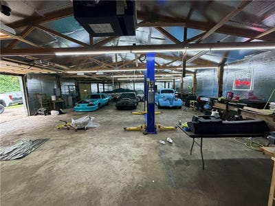 /international/us/2430-n-119th-street-kansas-city-ks-110108566957/