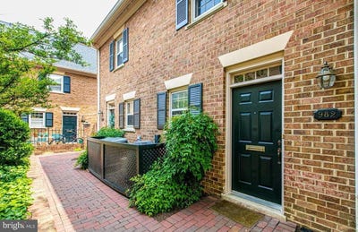 /international/us/982-n-royal-street-alexandria-va-110109115125/