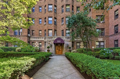 /international/us/300-main-street-white-plains-ny-110106102697/