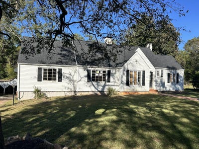 /international/us/241-coral-street-edgefield-sc-110107923172/