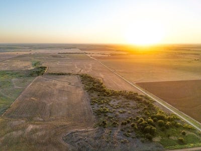 /international/us/00-e-1280-road-erick-ok-110108919228/