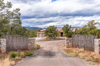 /international/us/5-pumpkin-lane-pecos-nm-110107384299/