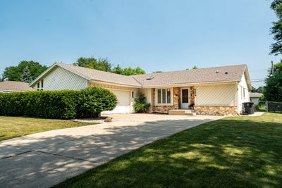 /international/us/4470-s-85th-st-greenfield-wi-110101420371/
