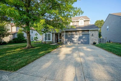 /international/us/12854-sweet-briar-parkway-fishers-in-110108360143/