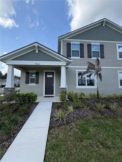 /international/us/9908-red-canoe-alley-orlando-fl-110108480566/