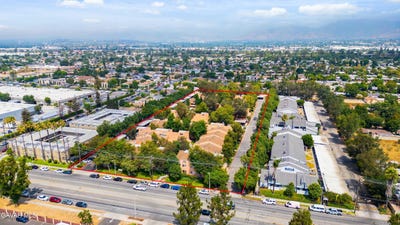 /international/us/12601-van-nuys-boulevard-pacoima-ca-110101075850/