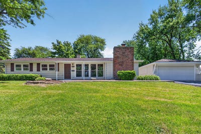 /international/us/18701-loras-lane-country-club-hills-il-110108442243/
