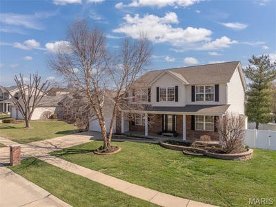 /international/us/1061-dardenne-woods-drive-dardenne-prairie-mo-110107256000/