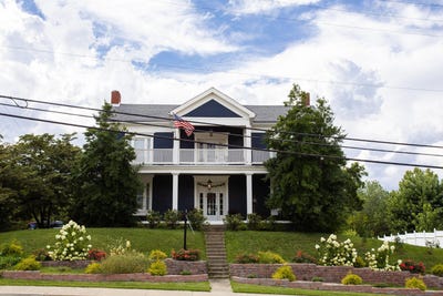 /international/us/709-main-street-west-liberty-ky-110101429680/?lang=zh-tw