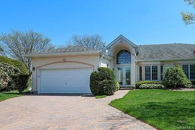 /international/us/163-altessa-boulevard-melville-ny-110107821153/
