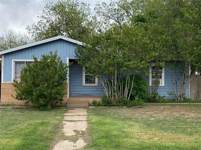 /international/us/541-w-irving-street-munday-tx-110098888997/
