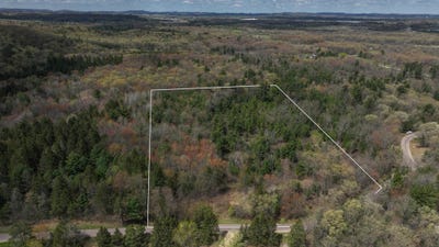 /international/us/lot-4-grayling-avenue-tomah-wi-110107825982/