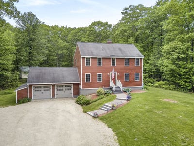 /international/us/141-mitchell-road-nottingham-nh-110108498768/