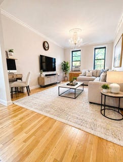 /international/us/8401-main-st-briarwood-ny-110107687991/