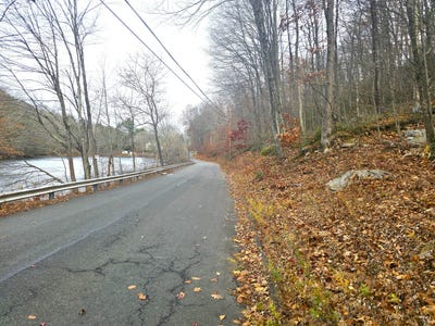 /international/us/123-133-todd-hollow-road-plymouth-ct-110103476891/