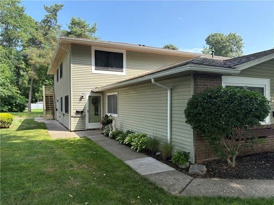 /international/us/33-milrace-drive-east-rochester-ny-110100971165/
