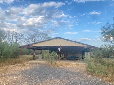 /international/us/3699-hwy-85-carrizo-springs-tx-110104178643/