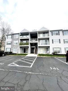 /international/us/16-aspen-court-hamilton-nj-110107880816/