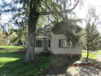/international/us/02045-county-road-681-grand-junction-mi-110107479705/
