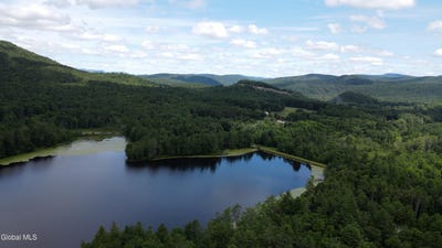 /international/us/270-collins-gifford-valley-road-northampton-ny-110101448799/?lang=zh-cn