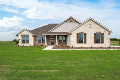 /international/us/1560-county-road-200-valley-view-tx-110096174081/