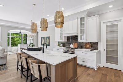/international/us/264-wayzata-boulevard-e-wayzata-mn-110108492530/