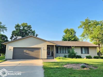 /international/us/9-asbury-place-mason-city-ia-110100614124/