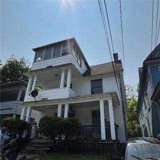 /international/us/106-bellaire-place-syracuse-ny-110100342159/