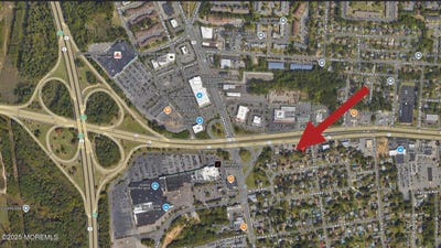 /international/us/25-route-37-e-toms-river-nj-110105704233/