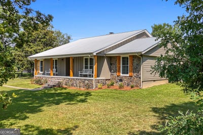 /international/us/8272-old-zebulon-road-molena-ga-110101021565/