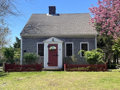 /international/us/231-mill-lane-south-yarmouth-ma-110107880708/