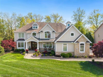 /international/us/32461-legacy-pointe-parkway-avon-lake-oh-110107841464/