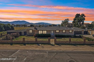/international/us/38465-e-12th-street-palmdale-ca-110106678207/