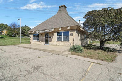/international/us/1021-s-washington-street-junction-city-ks-110120148332/