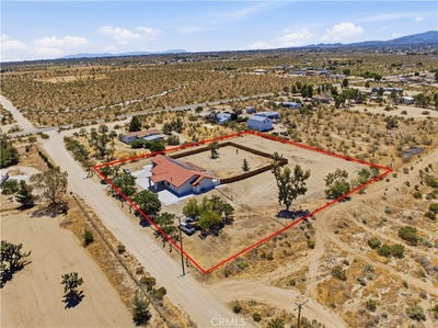 /international/us/825-la-mesa-road-pinon-hills-ca-110108612260/