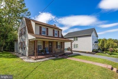 /international/us/233-e-fulton-street-ephrata-pa-110110281258/