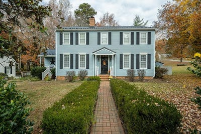/international/us/302-monroe-street-south-boston-va-110103524594/