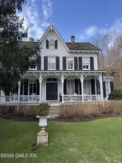 /international/us/332-riversville-road-greenwich-ct-110105983452/