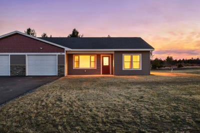 /international/us/409-n-russell-street-grantsburg-wi-110107080142/