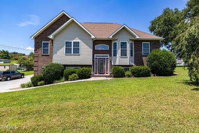 /international/us/3258-newport-highway-3258-highway-greeneville-tn-110101307439/