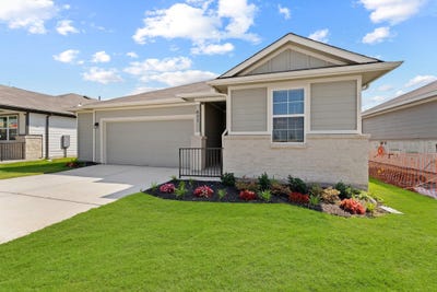 /international/us/411-town-lake-bnd-kyle-tx-110106758127/