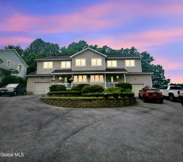 /international/us/103-105-east-avenue-saratoga-springs-ny-110108782926/