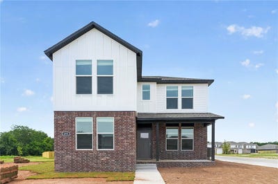 /international/us/4690-w-buckaroo-street-fayetteville-ar-110120037176/