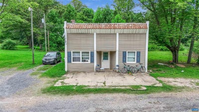 /international/us/3359-s-constitution-rte-dillwyn-va-110108733484/