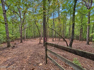 /international/us/150-morgan-circle-carthage-nc-110120484400/